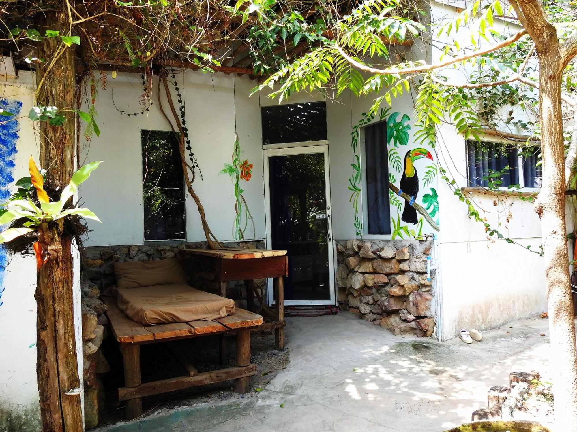 Spicy23 - M' Pai Bay Vandrarhem Sihanoukville Exteriör bild